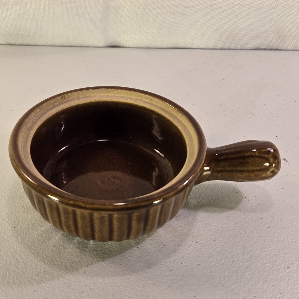 Vintage Hull USA Brown Drip Glaze Pottery Handled Soup Chili Bowl Oven Safe